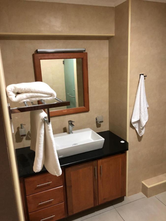Kolibri Holiday Apartments Victoria Luaran gambar